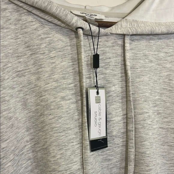 NWT Cable & Gauge Super Soft Gray Hoodie Shirt, Womens Plus 3X - Picture 2 of 8